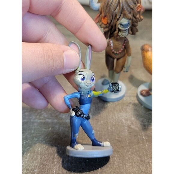 Zootopia Yax nick wilde Judy Hopps AS IS Disney Pixar toy figure set - Picture 3 of 8